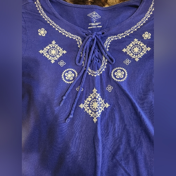 St. John's Bay Blue Embroidered Short Sleeve Top Size S - Picture 4 of 6